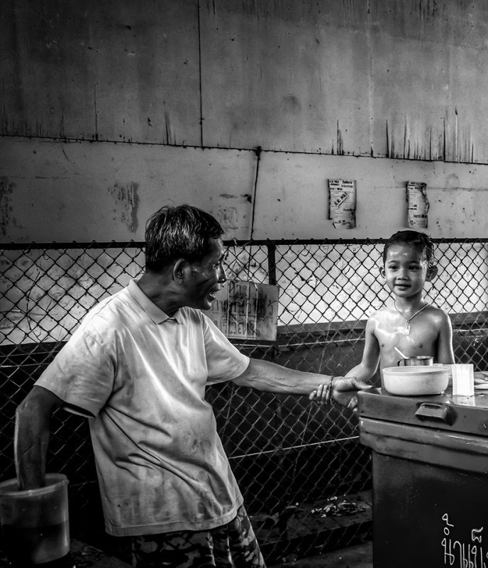 Inside people Lampang by Dino Morri