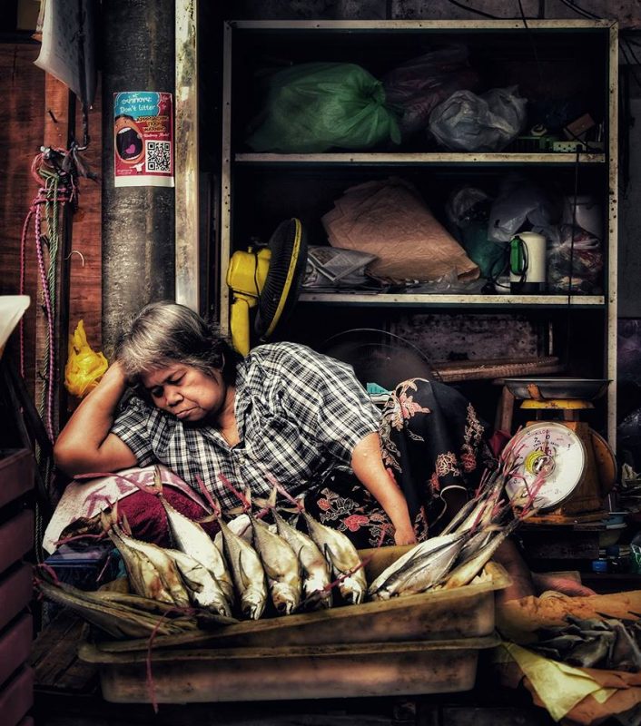 Inside people Thailand by Dino Morri