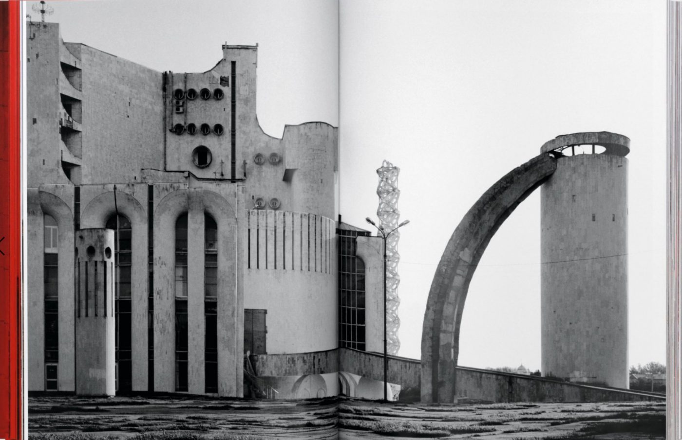 Brutal Beauty. Weird and wonderful buildings from the last decades of ...