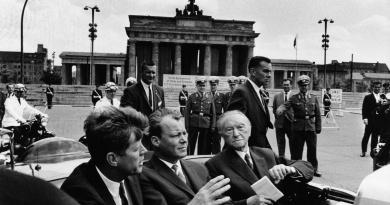 Witnessing History: A tribute to the most important photojournalists