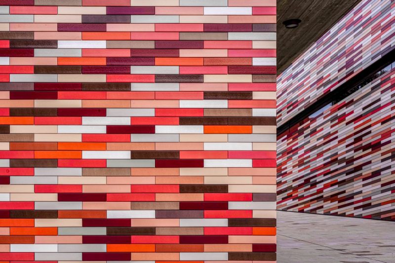 © Michael Nguyen, VG BildKunst, Bonn By the roadside # 2746 Venice M9 Museum District, Venice-Mestre by Sauerbruch Hutton